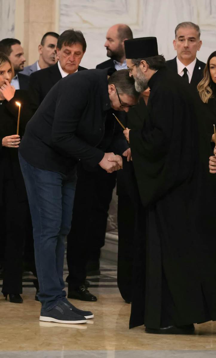 Parastos u Hramu Svetog Save za stradale u padu nadstrešnice u Novom Sadu (11).jpg