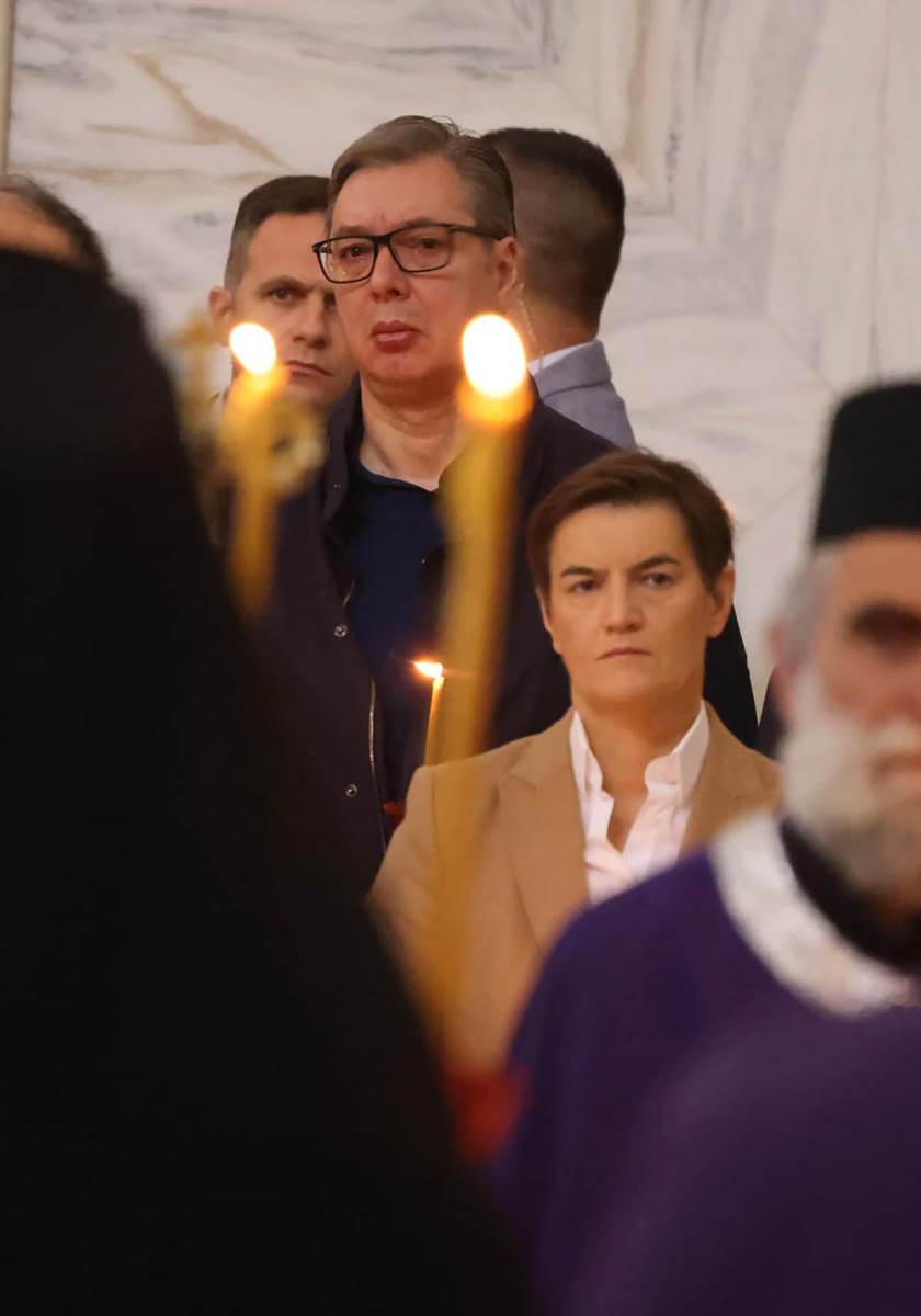 Parastos u Hramu Svetog Save za stradale u padu nadstrešnice u Novom Sadu (15).jpg