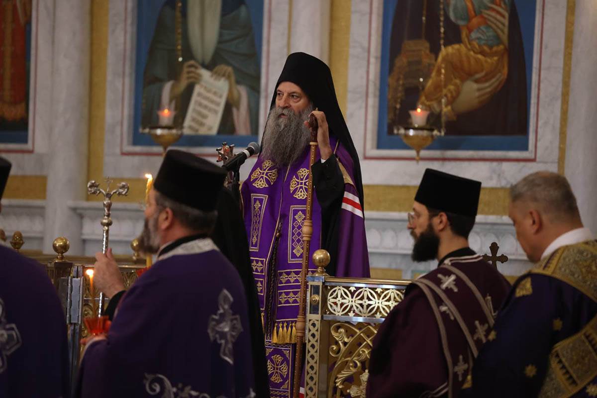 Parastos u Hramu Svetog Save za stradale u padu nadstrešnice u Novom Sadu (19).jpg