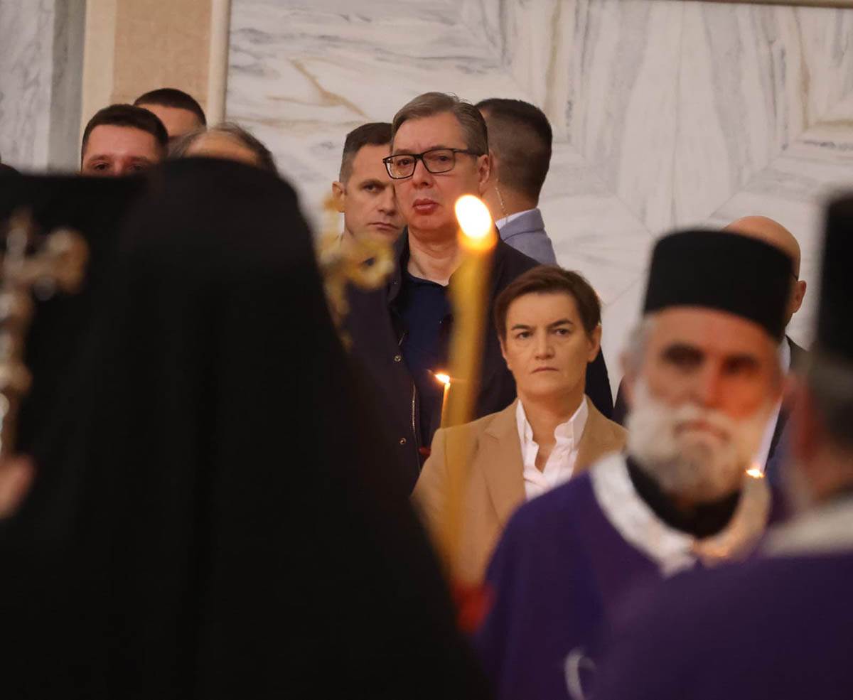 Parastos u Hramu Svetog Save za stradale u padu nadstrešnice u Novom Sadu (22).jpg