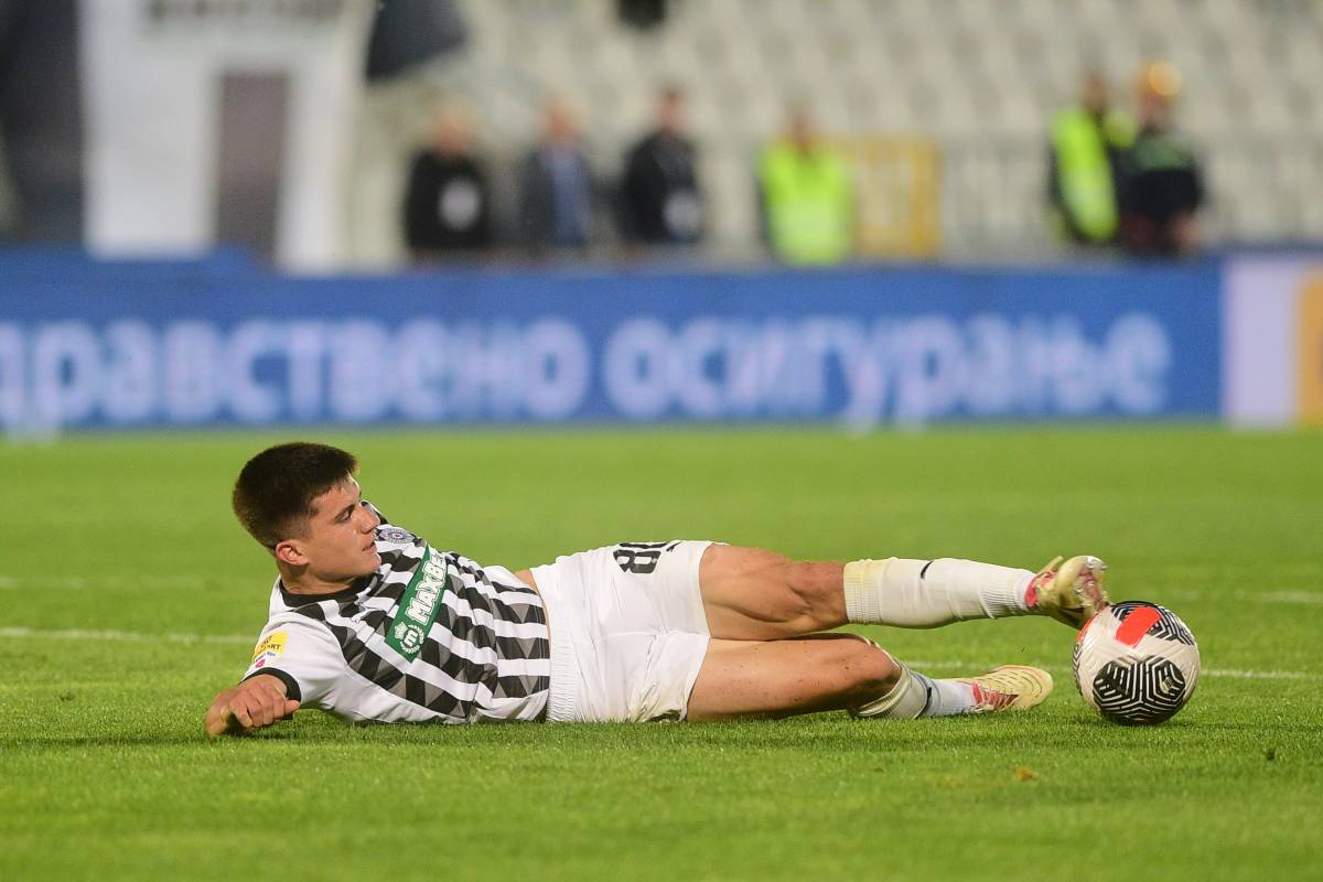 Vanja Dragojević uklizava u Partizanu