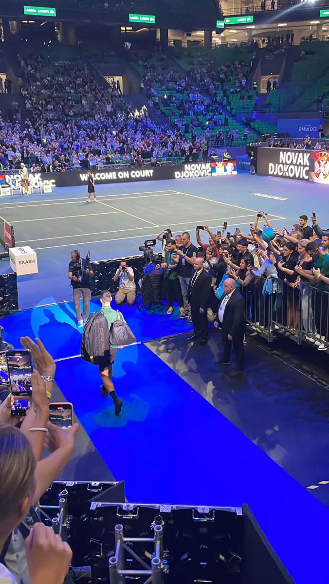 Novak Ðoković izlazak na teren u Atini