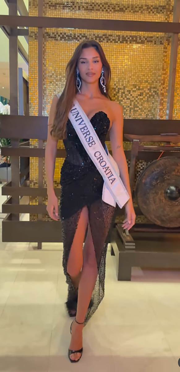 Laura gnjatovic (1).jpg