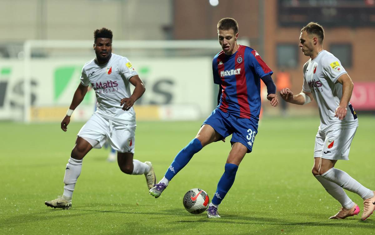 Javor - Partizan 40.jpg