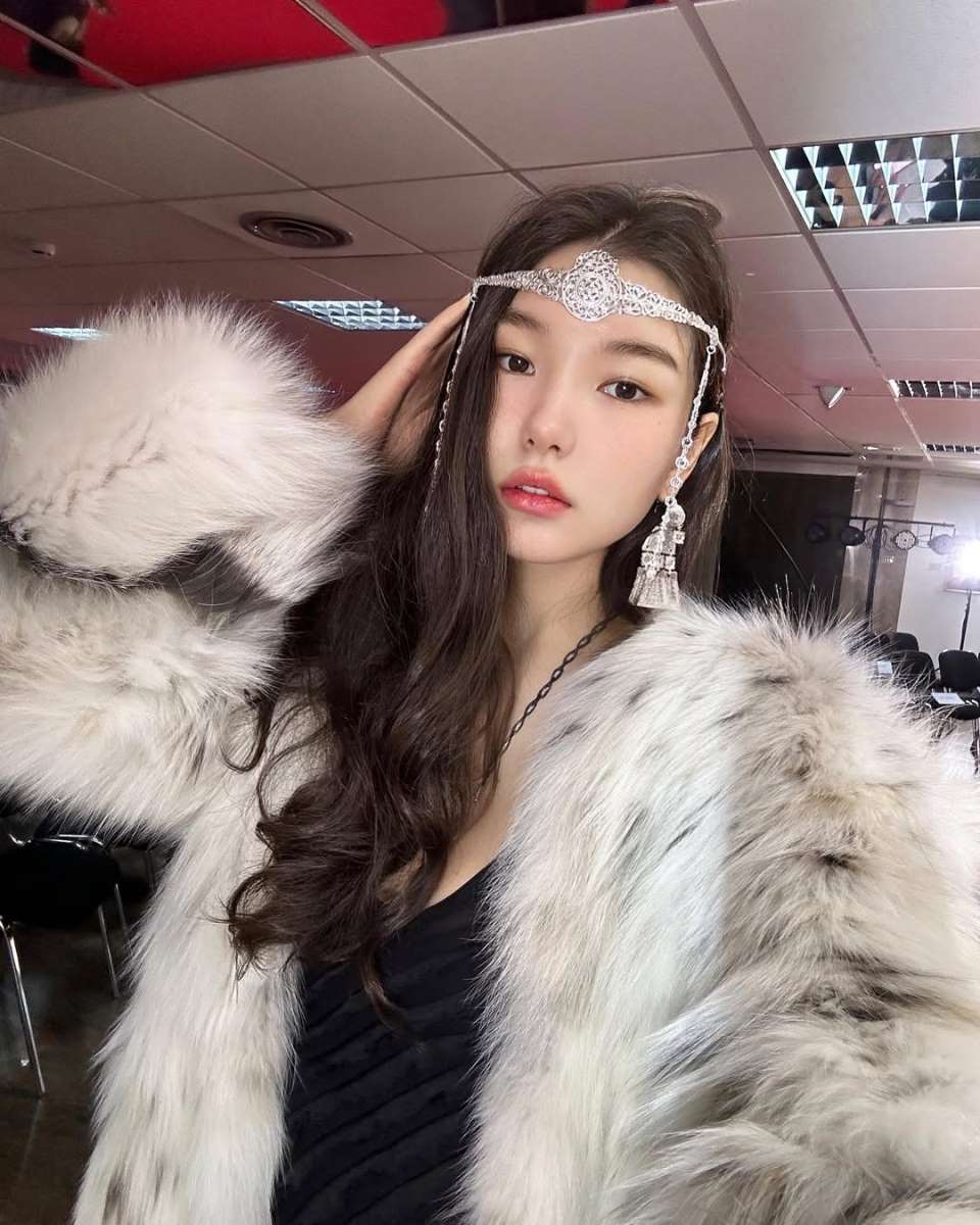 Jelena Jegorova, Mongolka koja predstavlja Srbiju na Miss Universe