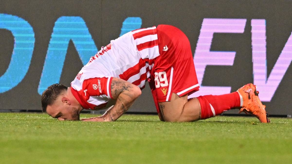 Marko Arnautović slavi gol na Zvezda Lil