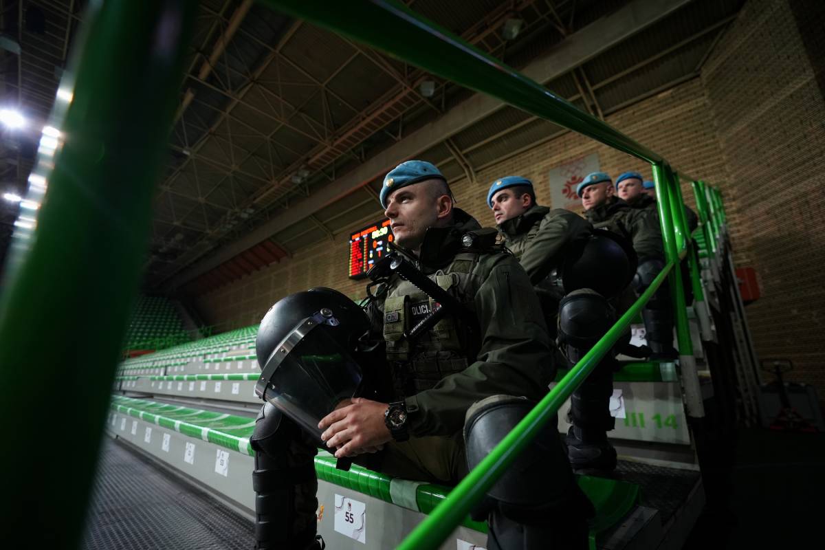 Dubai Hapoel u hali Zetra u Sarajevu