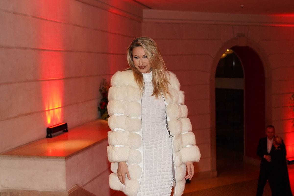 Rada Manojlović (2).jpg