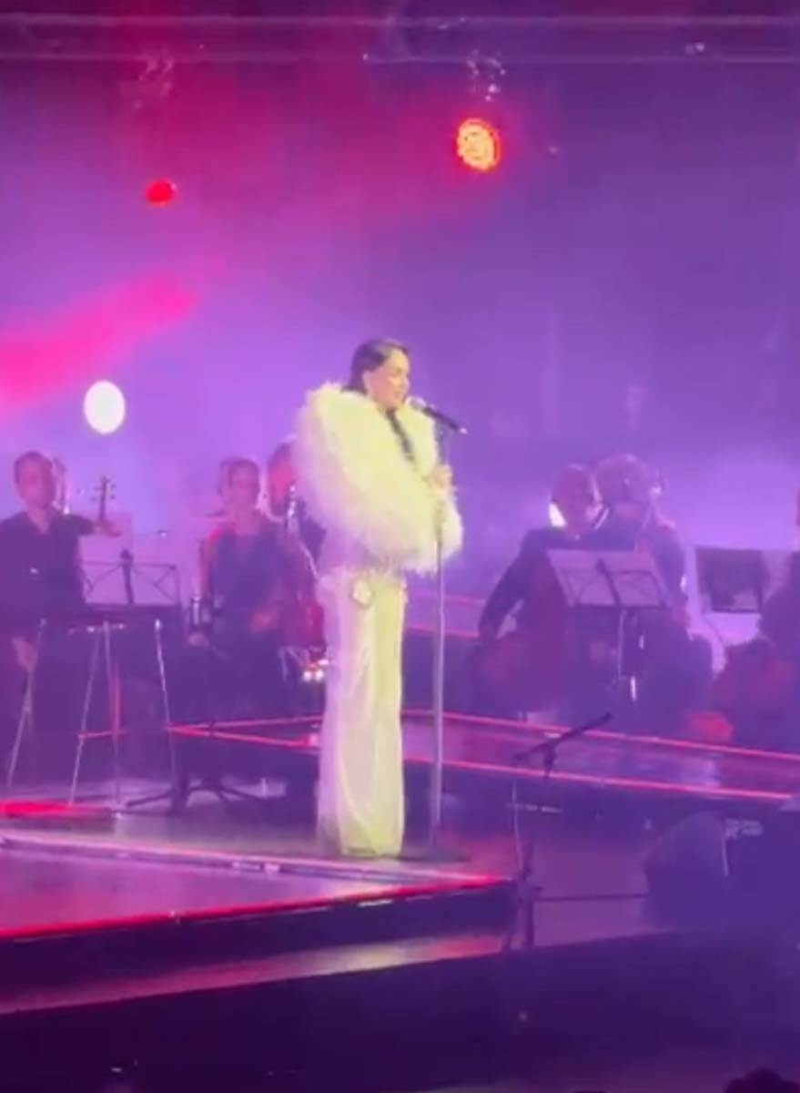 Emina Jahović 5.jpg