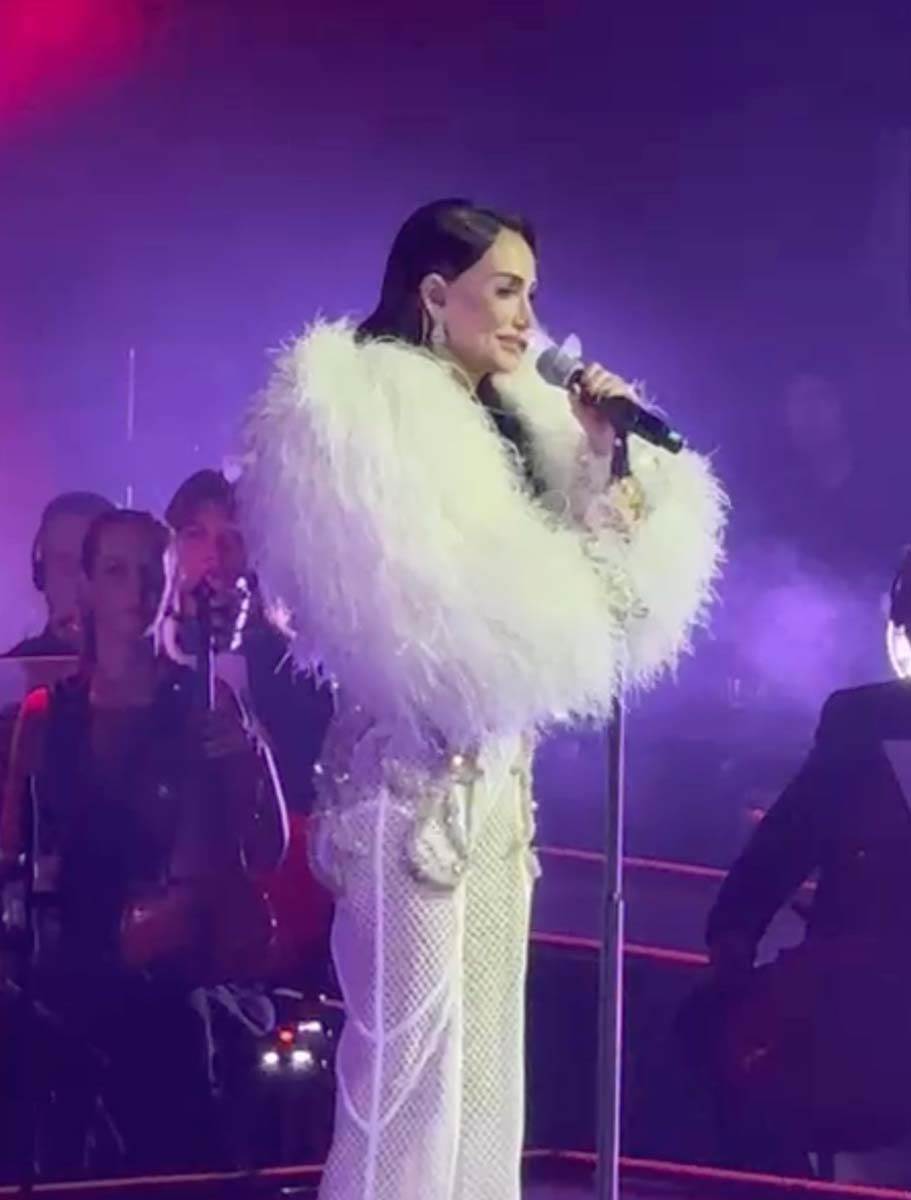 Emina Jahović 7.jpg