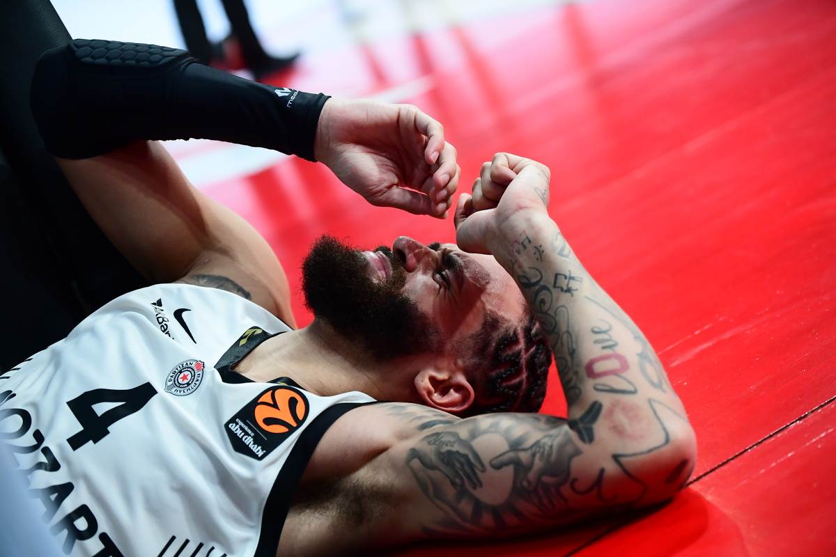 Olympiacos - Partizan (1).jpg