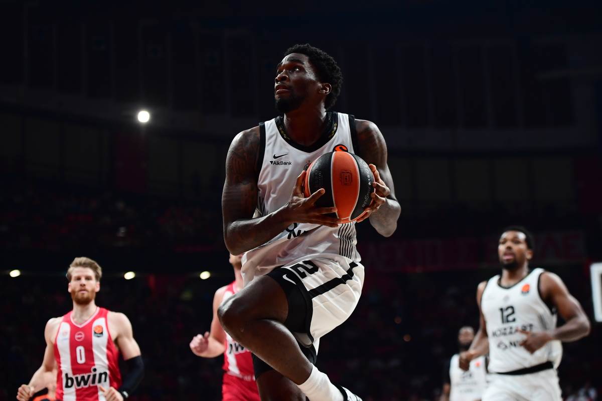 Olympiacos - Partizan (9).jpg