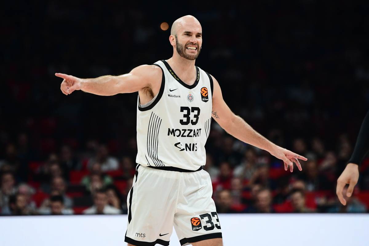 Olympiacos - Partizan (7).jpg