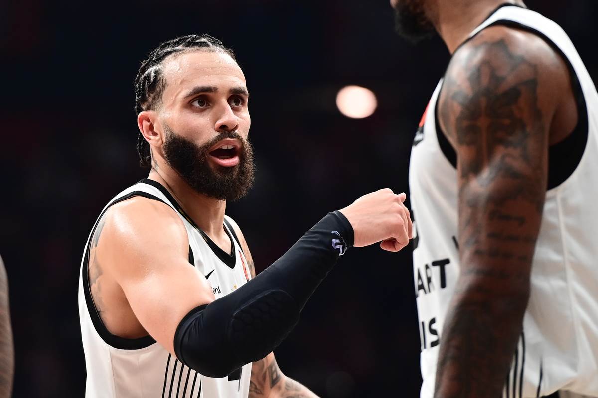 Olympiacos - Partizan (5).jpg