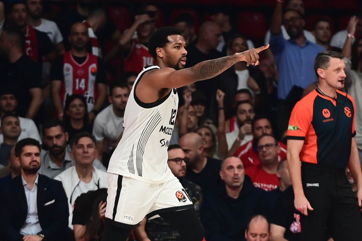 Olympiacos - Partizan (5).jpg