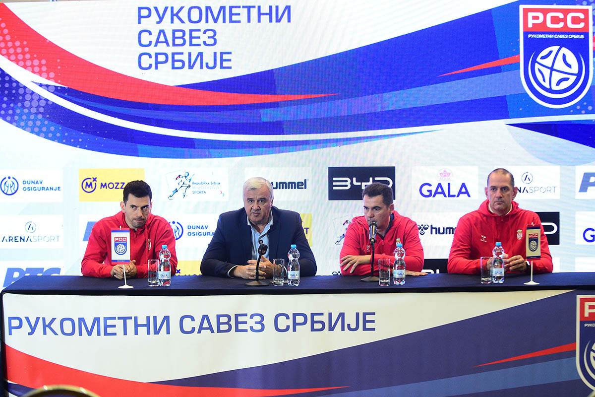 Raul Gonzales selektor Srbije 3.jpg