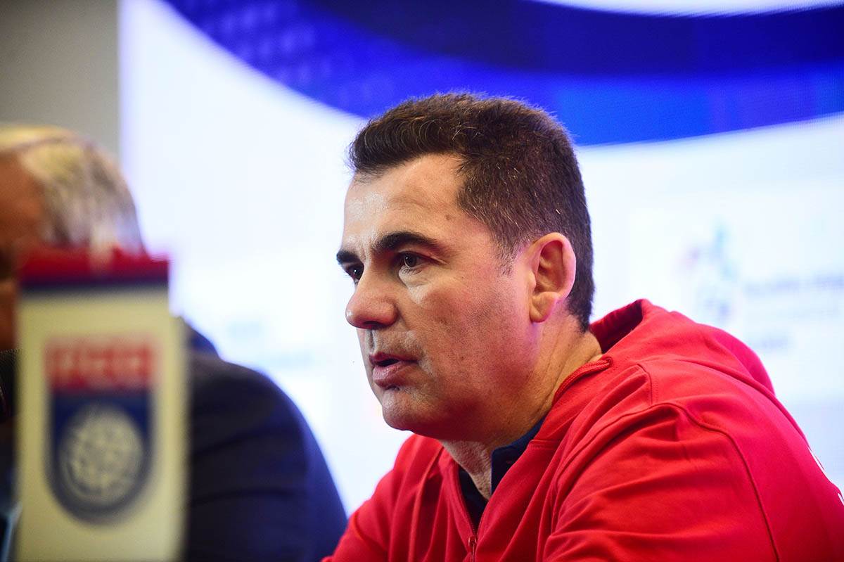 Raul Gonzales selektor Srbije 4.jpg