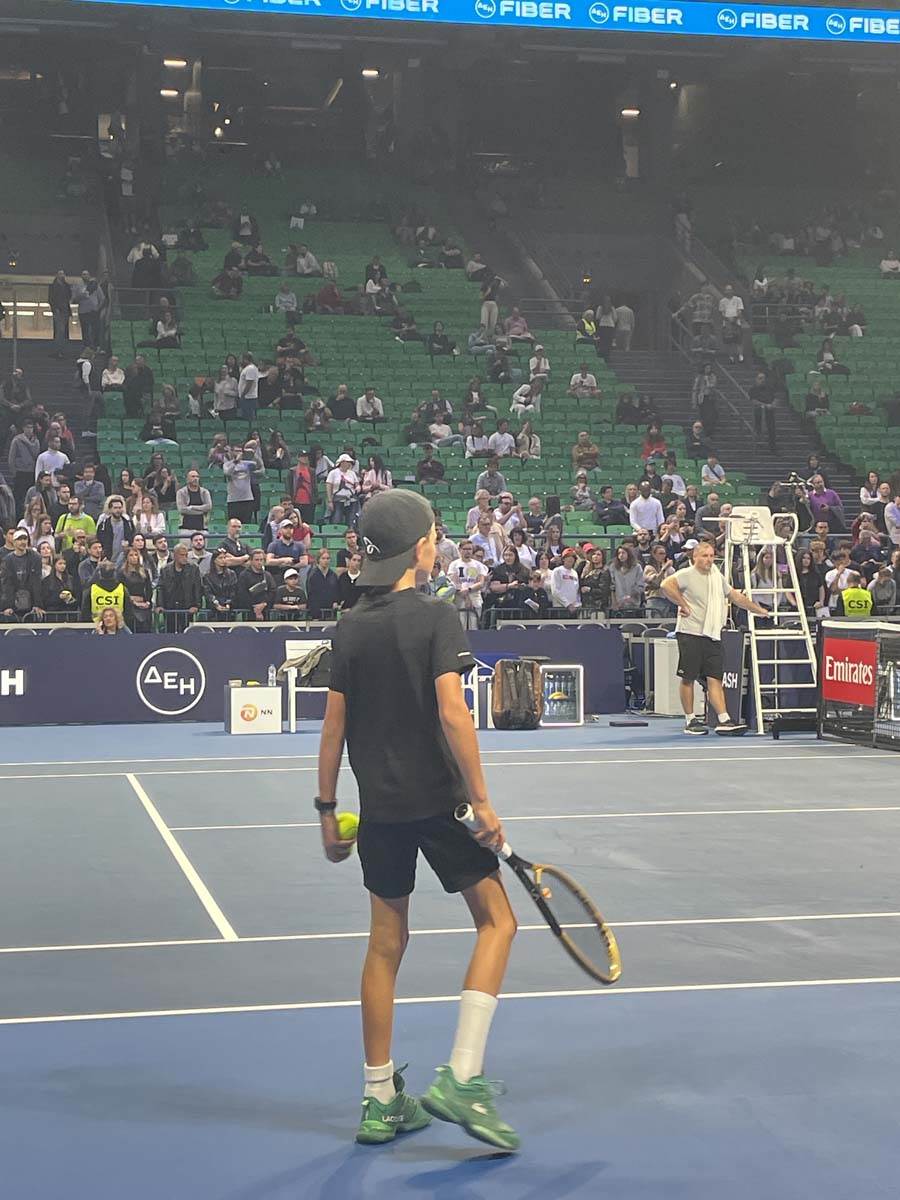 Stefan spremao tatu Novaka za finale u Atini 2.jpg