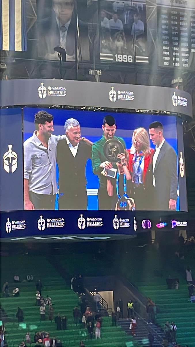 Novak Đoković sa porodicom 2.jpg