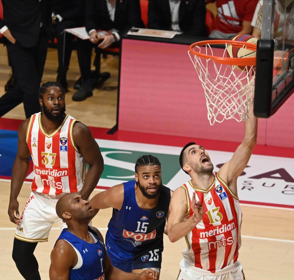 Crvena Zvezda - Budućnost 10.jpg