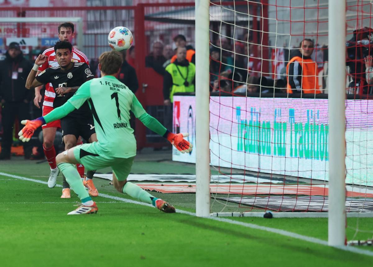 Luis Dijaz gol iz mrtvog ugla protiv Union Berlina