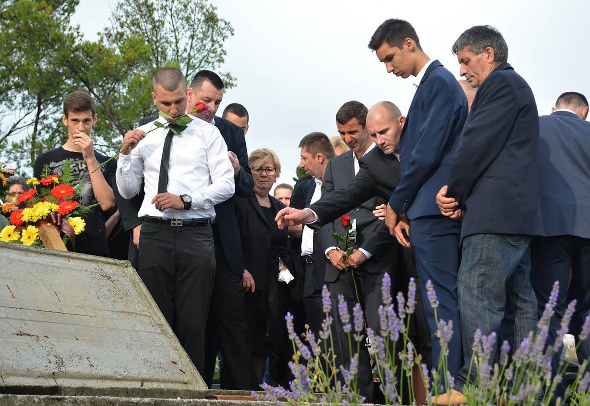 Sahrana Uzeir Srna (1).jpg