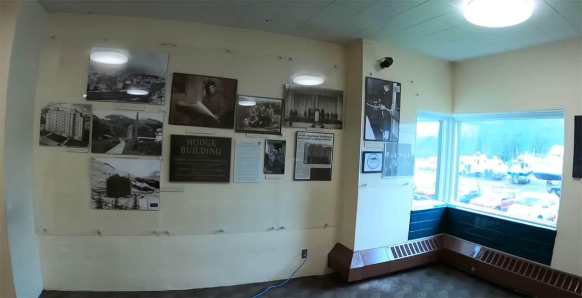 zgrada na Aljsaci u kojoj svi stanovnici živi  pod jednim krovom (5).jpg