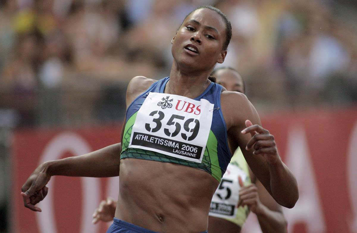 Marion Jones trči 4.jpg