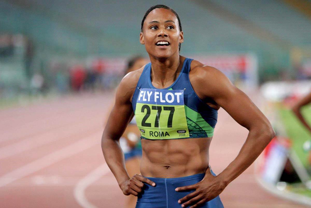 Marion Jones trči 6.jpg