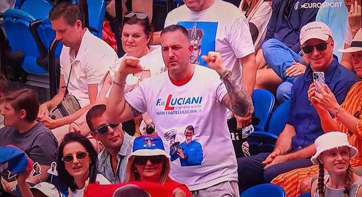 Voja, Novakov navijač (9).jpg