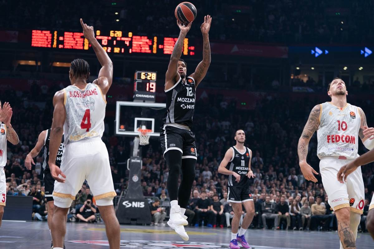 Partizan - Monako 10.JPG