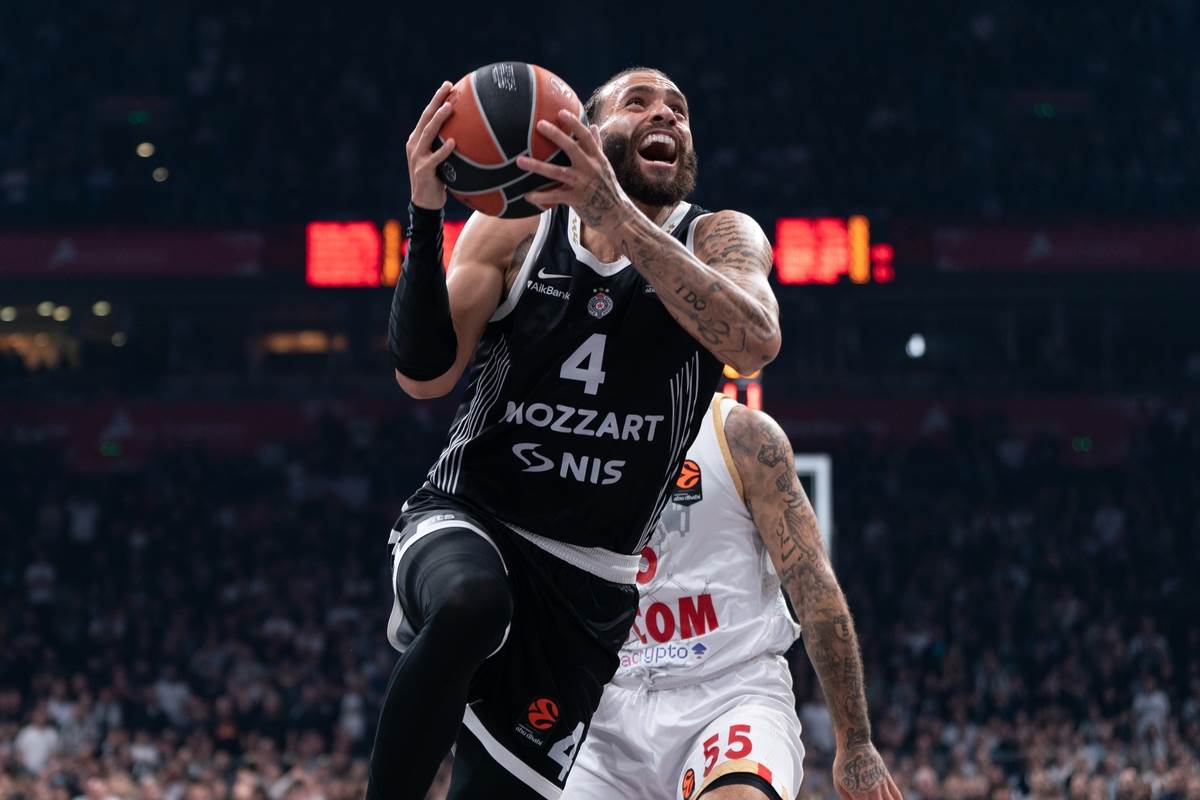 Partizan - Monako 15.JPG