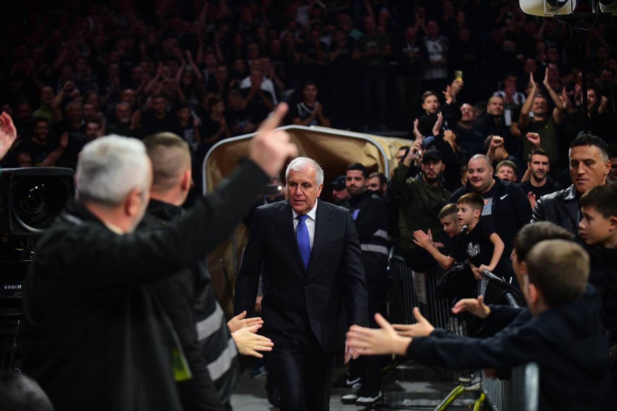 Željko Obradović izlazak na utakmicu Partizana u Areni