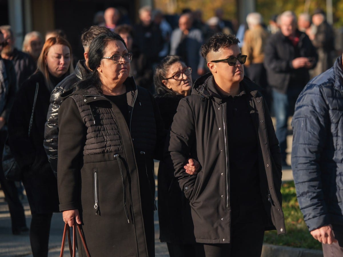 Marija Šerifović sa porodicom u povorci