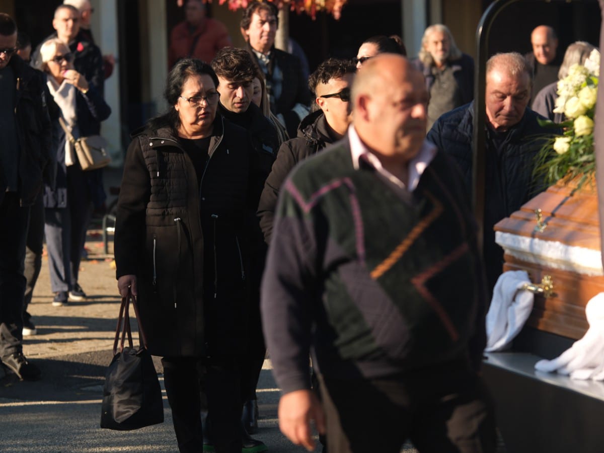 Marija Šerifović sa porodicom u povorci