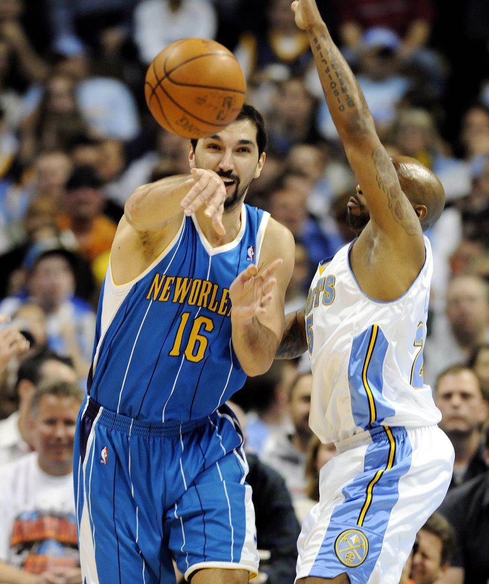 Predrag Stojaković protiv Denvera u dresu Nju Orleansa