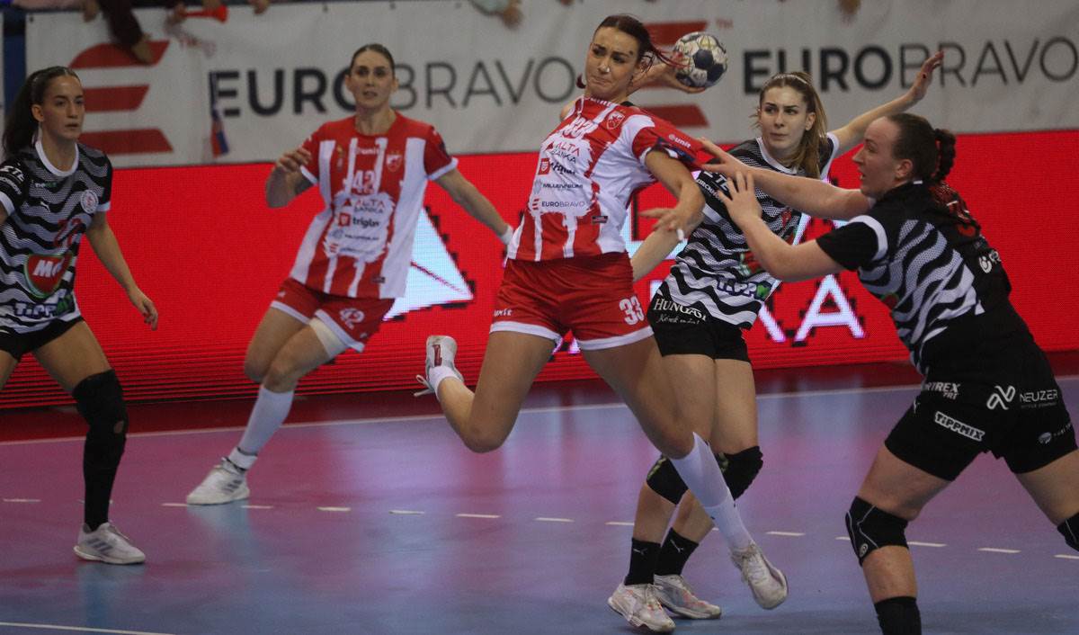 Rukometašice Crvene zvezde (2).jpg