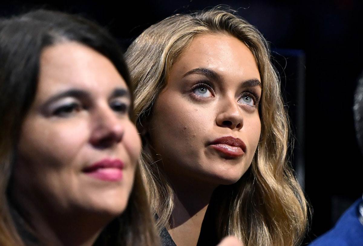 Lejla Hasanović devojka Janika Sinera prati meč u Torinu