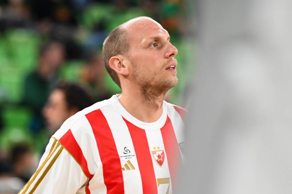 Crvena Zvezda - Olimpija (4).jpg