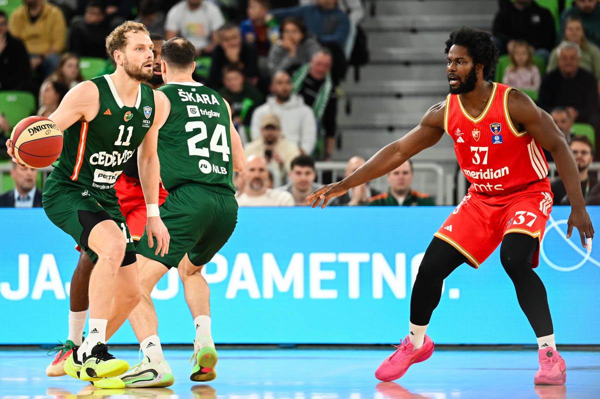 Crvena Zvezda - Olimpija (10).jpg