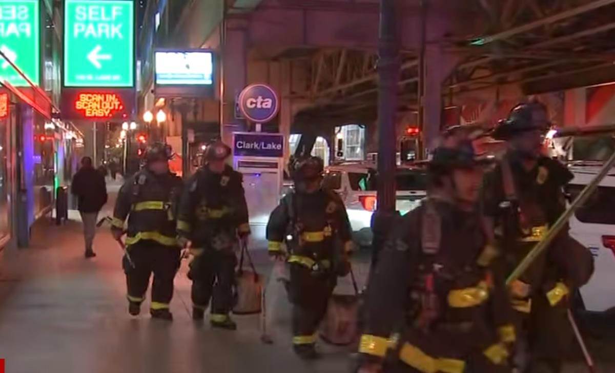 Zapaljena devojka u vozu u Čikagu (6).jpg