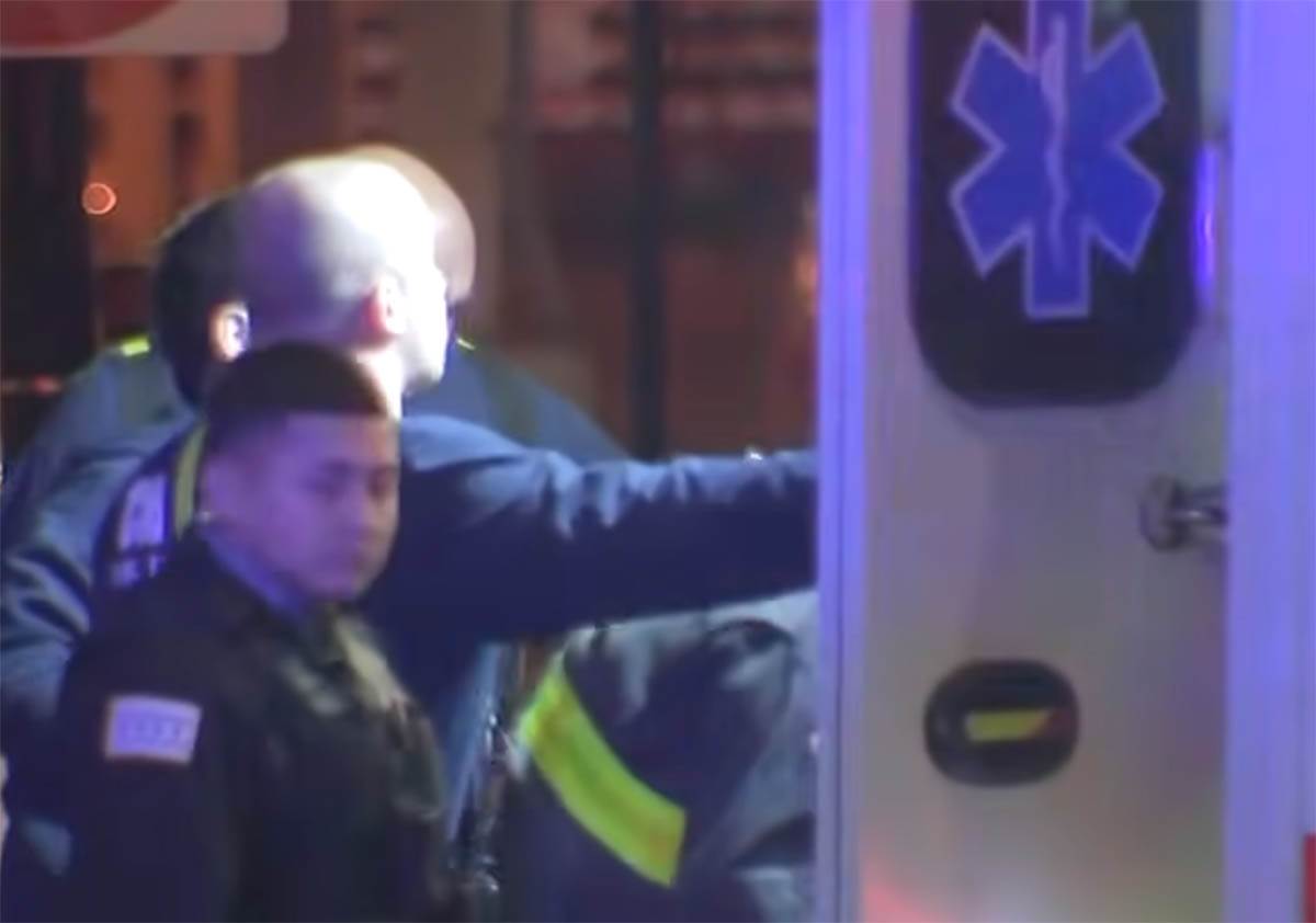 Zapaljena devojka u vozu u Čikagu (1).jpg