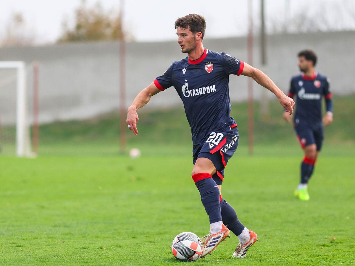 Crvena Zvezda - Sloven Ruma (3).jpg