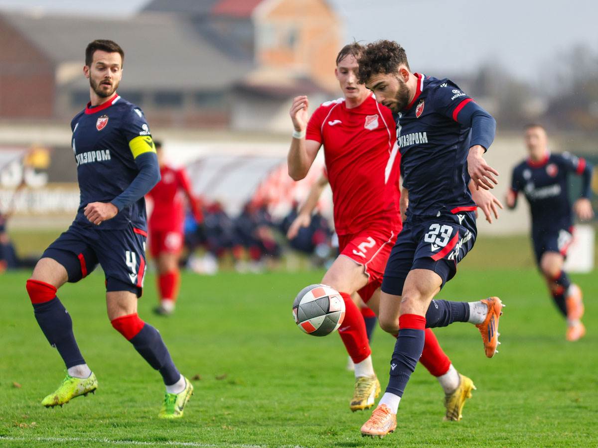 Crvena Zvezda - Sloven Ruma (4).jpg