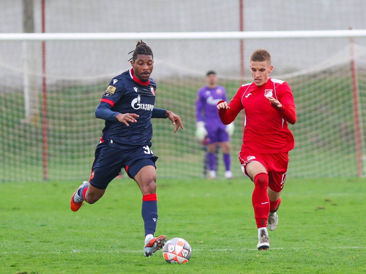 Crvena Zvezda - Sloven Ruma (10).jpg