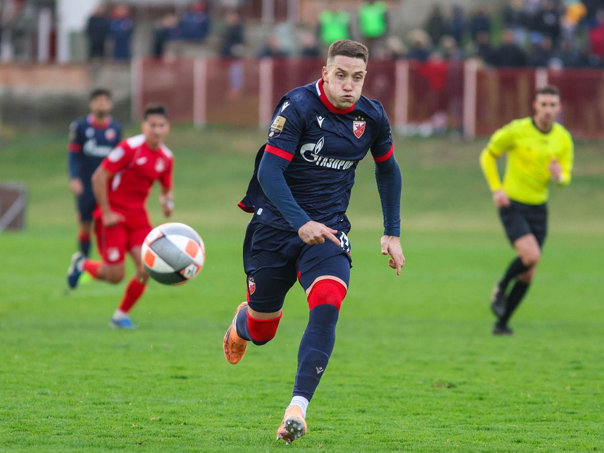 Crvena Zvezda - Sloven Ruma (15).jpg