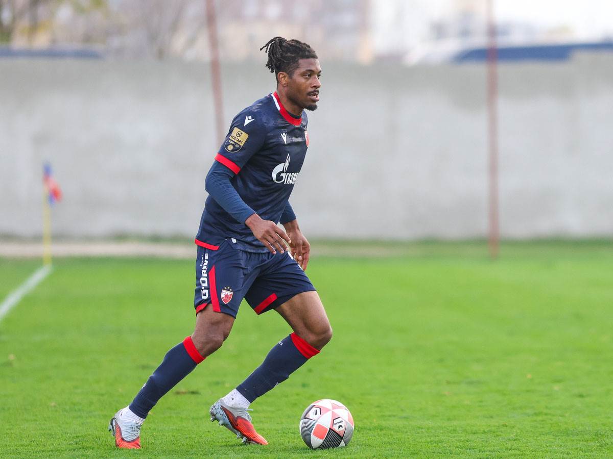 Crvena Zvezda - Sloven Ruma (18).jpg