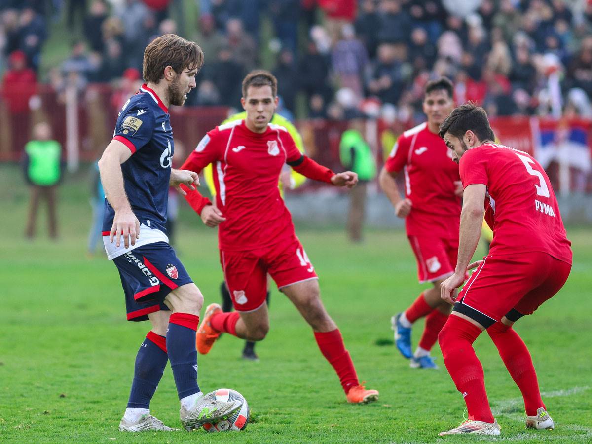 Crvena Zvezda - Sloven Ruma (19).jpg