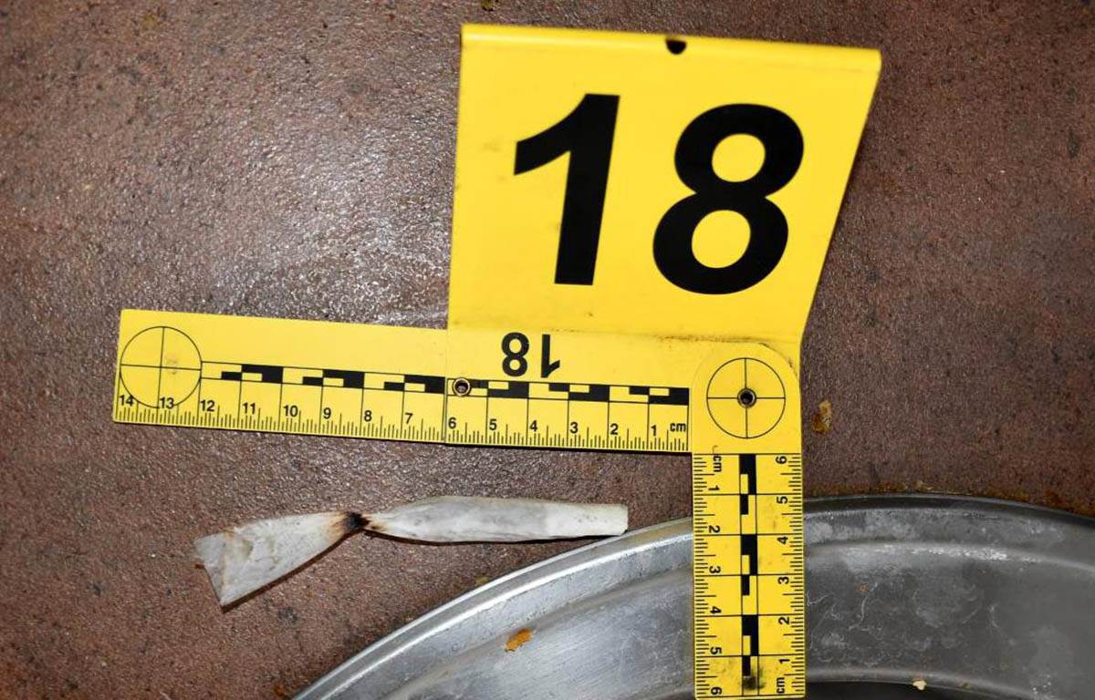 POGLEDAJTE ŠTA JE POLICIJA ZATEKLA PRILIKOM PRETRESA STANA VOĐE NAVIJAČA PARTIZANA (1) copy.jpg