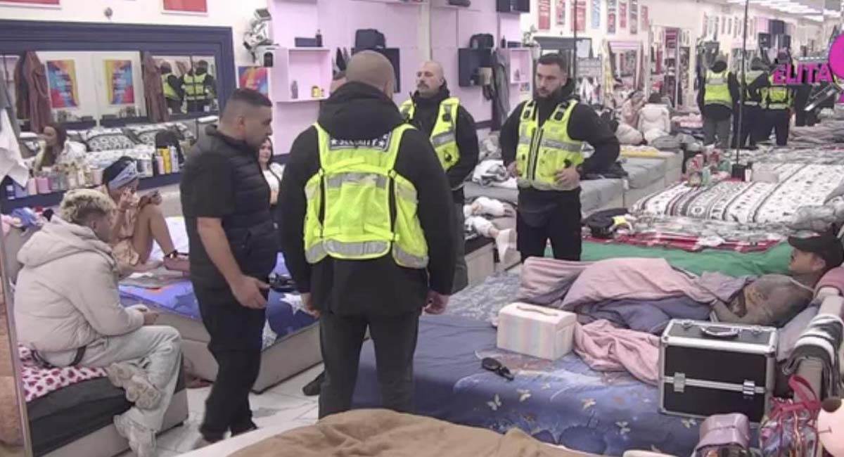 Filip u suzama nakon jezive tuče sa Bebicom: Obezbeđenje napravilo barijeru, nastavlja se karambol